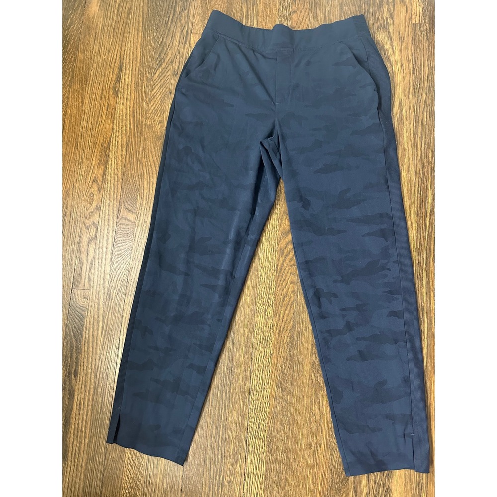 Athleta Womens Camo Ankle Pants Navy Blue Ribbed Side Panel Tapered Leg Size 8